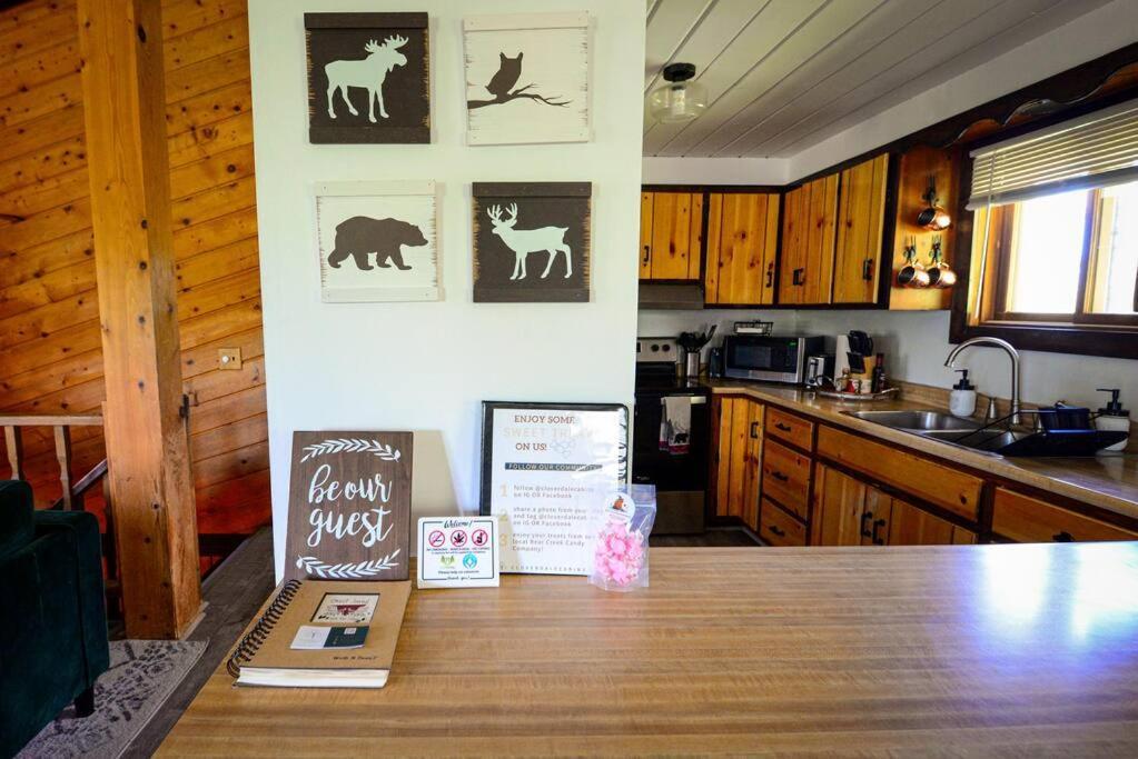 Cozy Cabin With Hottub At Cloverdale Cabins Hinckley Exteriér fotografie