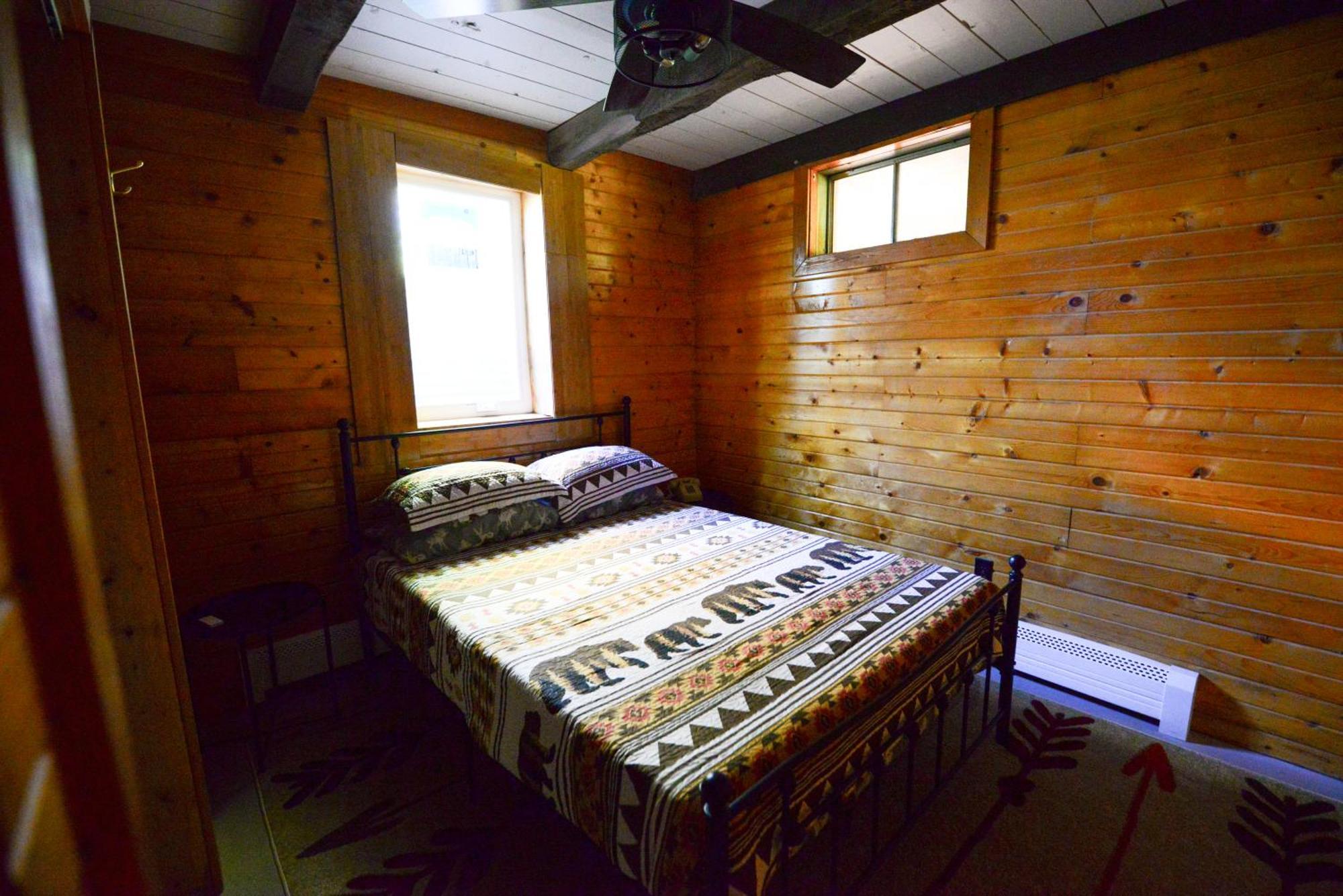 Cozy Cabin With Hottub At Cloverdale Cabins Hinckley Exteriér fotografie
