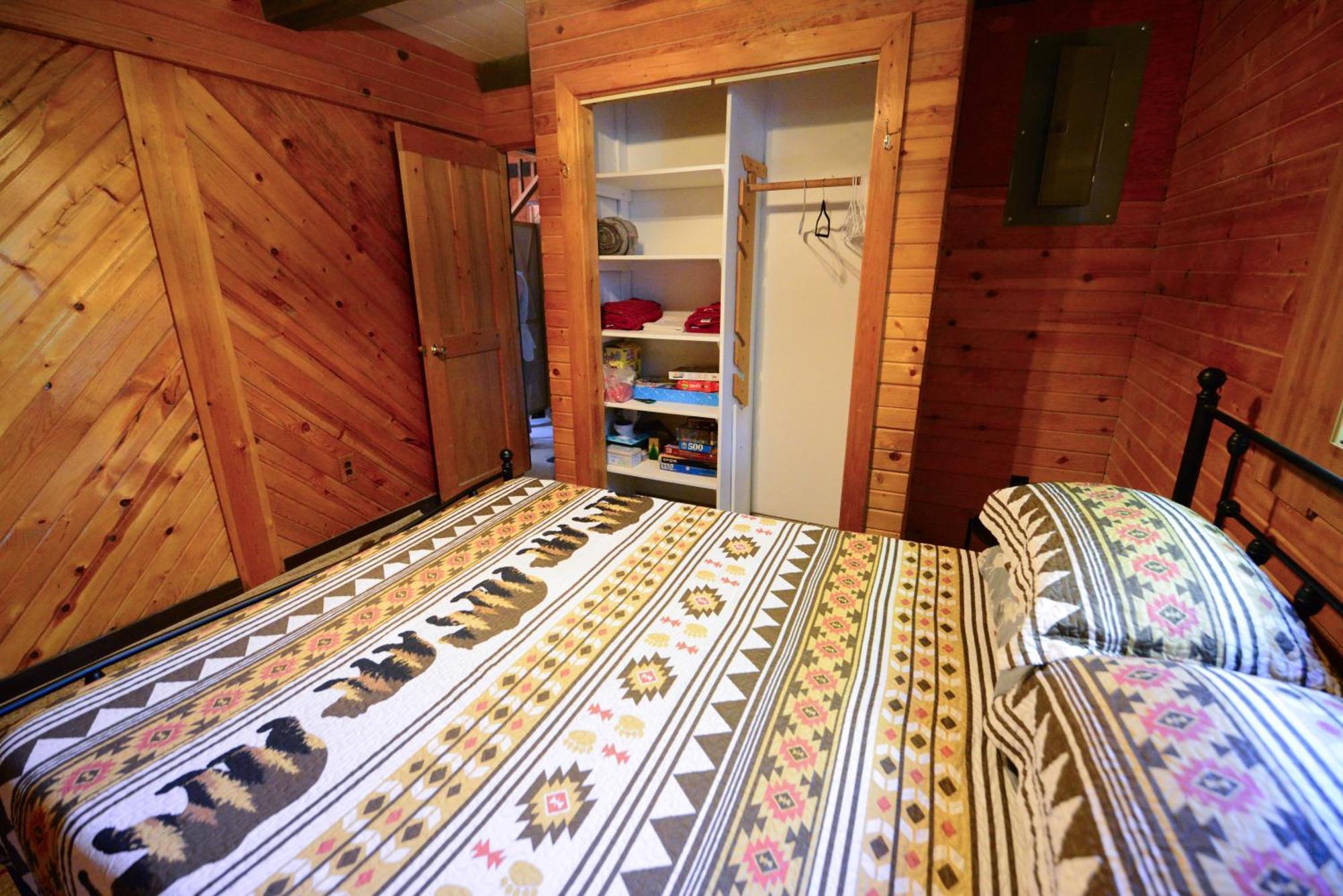 Cozy Cabin With Hottub At Cloverdale Cabins Hinckley Exteriér fotografie