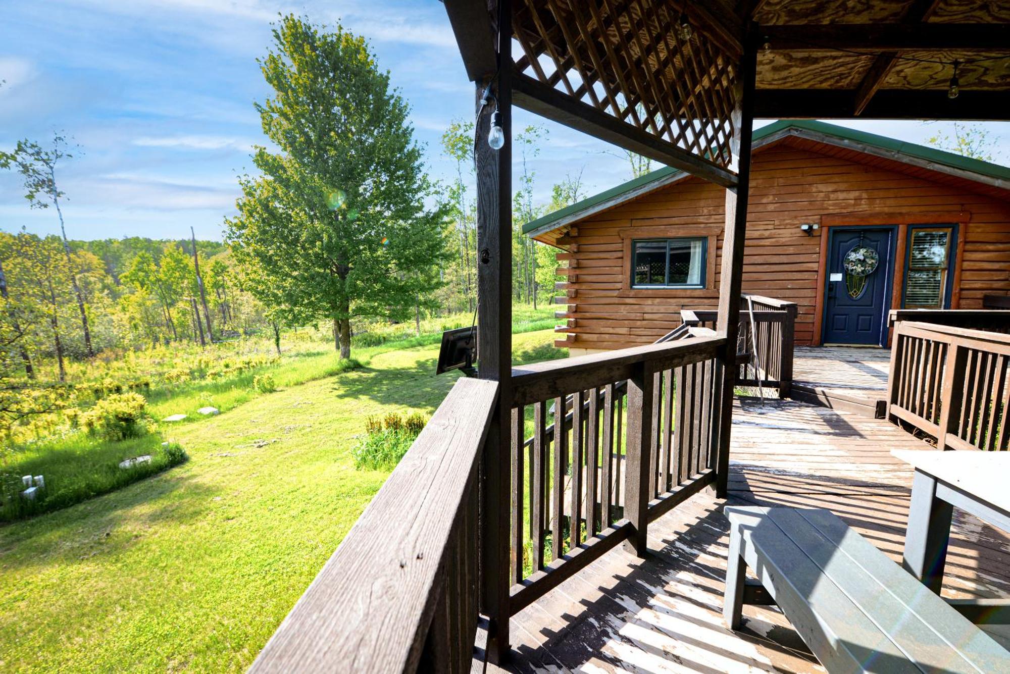 Cozy Cabin With Hottub At Cloverdale Cabins Hinckley Exteriér fotografie